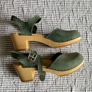 Gorgeous Green Clogs